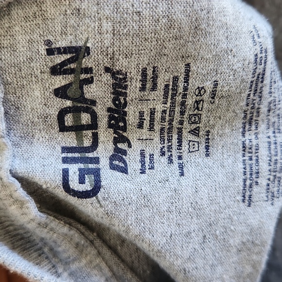 Gildan 4/$10 - Picture 2 of 4